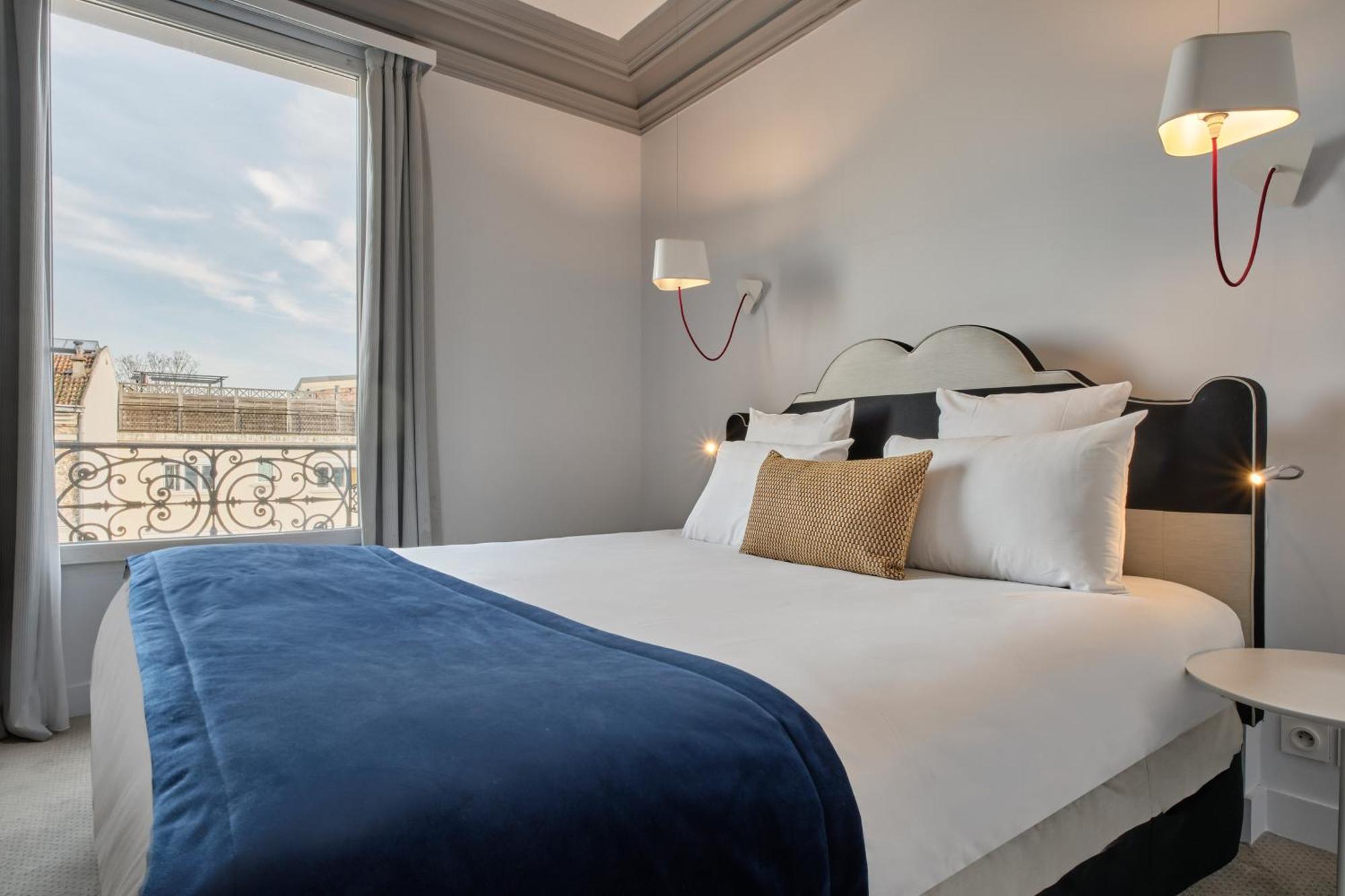 Hotel Atrium By Happyculture Suresnes Eksteriør bilde